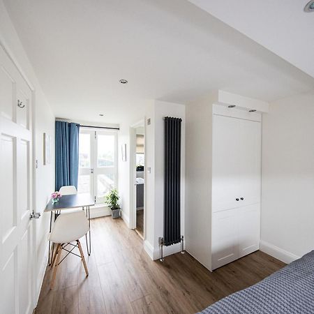 לונדון Wimbledon Park Bed & Breakfast מראה חיצוני תמונה